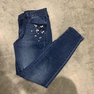 Low-rise pearl skinny jeans